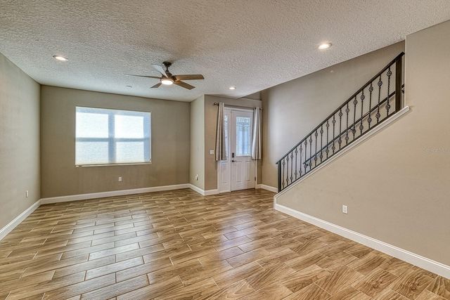 6592 TAXIWAY CIRCLE, Orlando, FL 32822