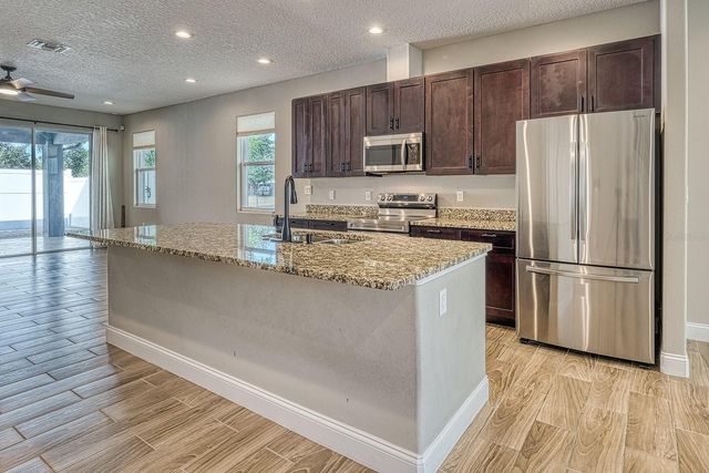 6592 TAXIWAY CIRCLE, Orlando, FL 32822