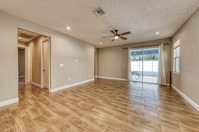 6592 TAXIWAY CIRCLE, Orlando, FL 32822