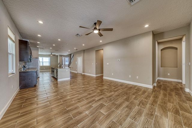 6592 TAXIWAY CIRCLE, Orlando, FL 32822