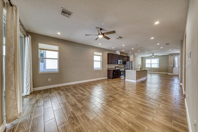 6592 TAXIWAY CIRCLE, Orlando, FL 32822