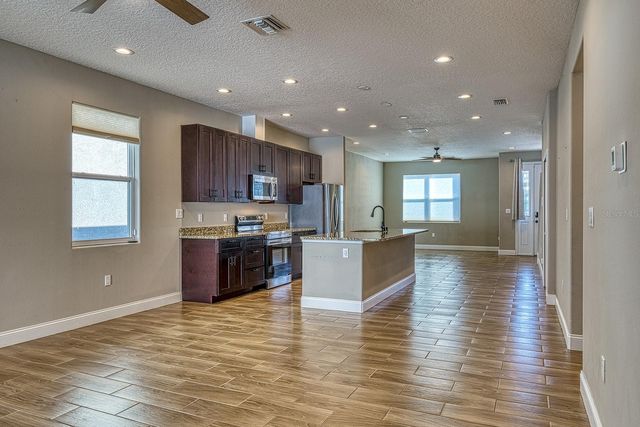 6592 TAXIWAY CIRCLE, Orlando, FL 32822