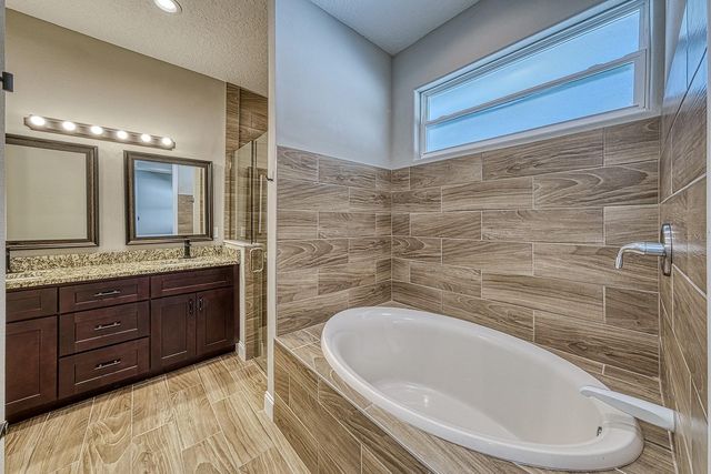 6592 TAXIWAY CIRCLE, Orlando, FL 32822