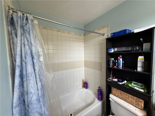 621-623 Ridge Ave, Carnegie Mellon, PA 15106