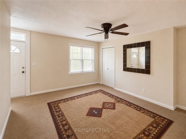 621-623 Ridge Ave, Carnegie Mellon, PA 15106