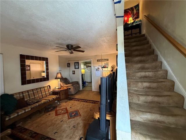 621-623 Ridge Ave, Carnegie Mellon, PA 15106