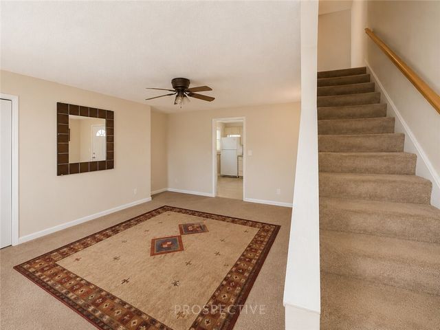 621-623 Ridge Ave, Carnegie Mellon, PA 15106