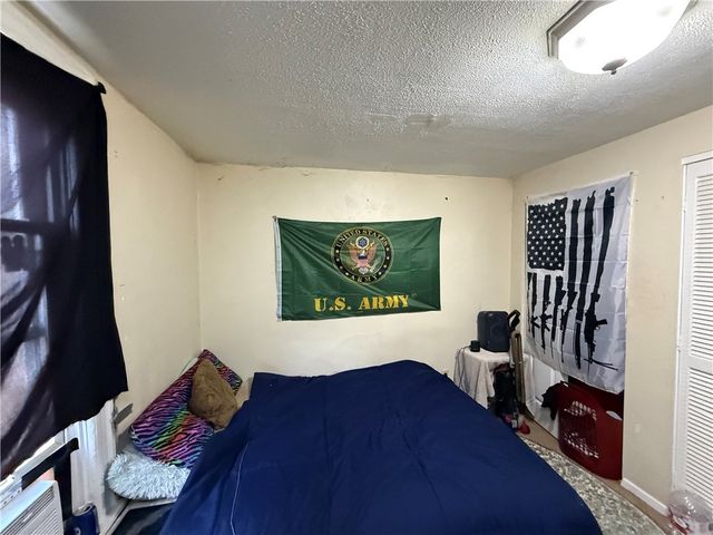 621-623 Ridge Ave, Carnegie Mellon, PA 15106