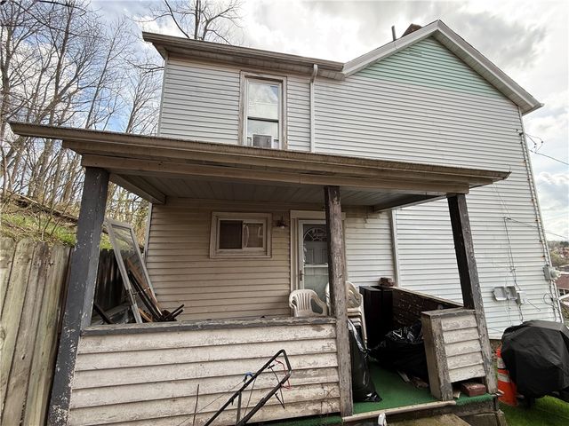 621-623 Ridge Ave, Carnegie Mellon, PA 15106