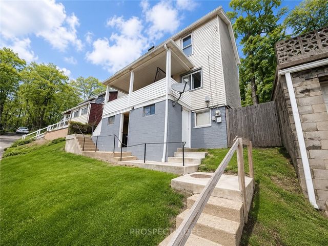 621-623 Ridge Ave, Carnegie Mellon, PA 15106