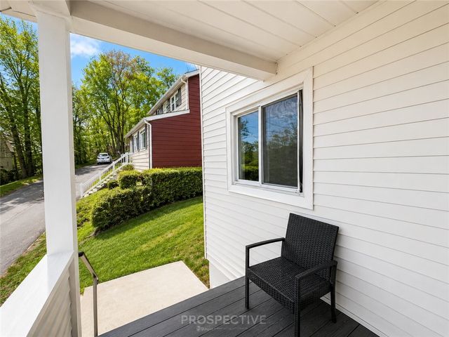 621-623 Ridge Ave, Carnegie Mellon, PA 15106