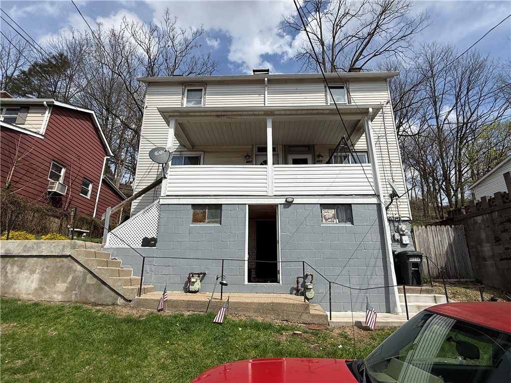 621-623 Ridge Ave, Carnegie Mellon, PA 15106