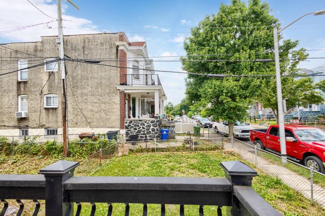 1036 POPLAR GROVE ST, Baltimore, MD 21216