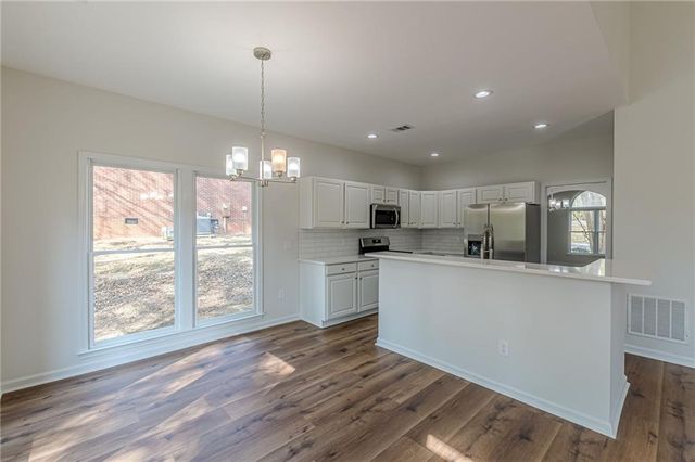 775 Southland Pass, Stone Mountain, GA 30087