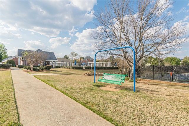 775 Southland Pass, Stone Mountain, GA 30087