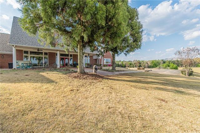 775 Southland Pass, Stone Mountain, GA 30087