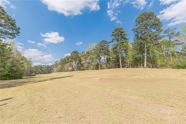 775 Southland Pass, Stone Mountain, GA 30087