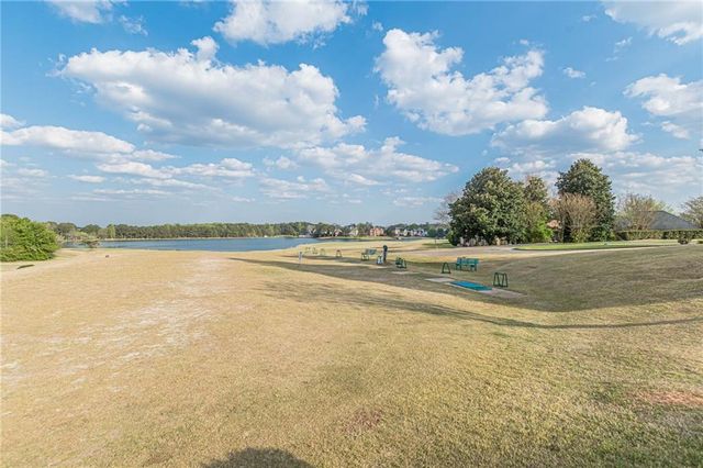 775 Southland Pass, Stone Mountain, GA 30087