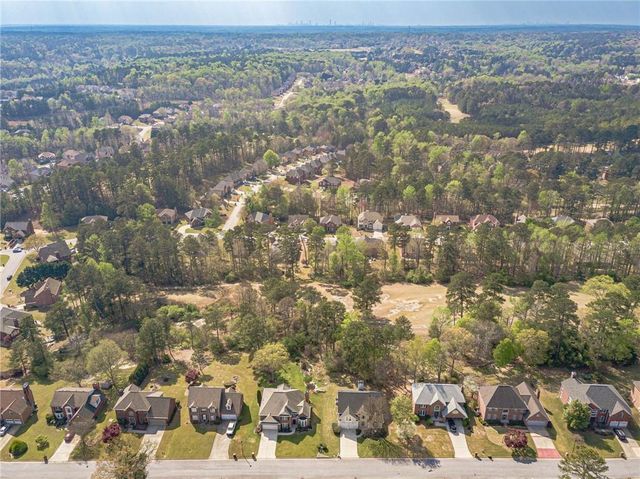 775 Southland Pass, Stone Mountain, GA 30087