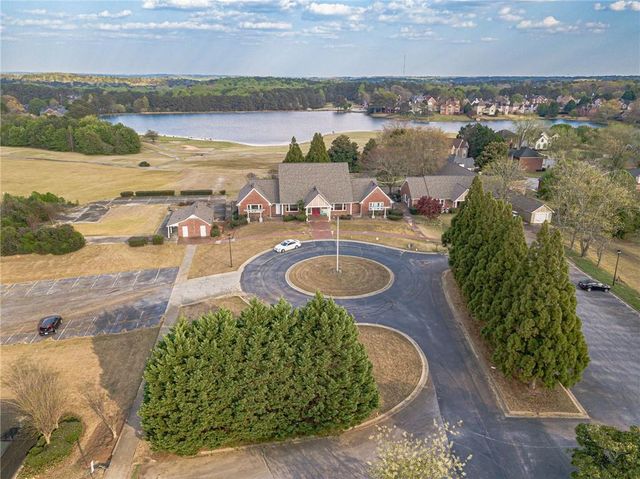 775 Southland Pass, Stone Mountain, GA 30087