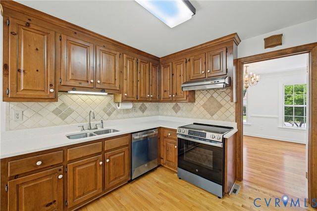 2021 Cambridge Dr, Henrico, VA 23238