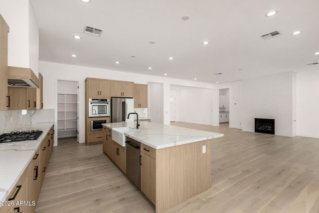 6461 E OASIS Circle, Mesa, AZ 85215