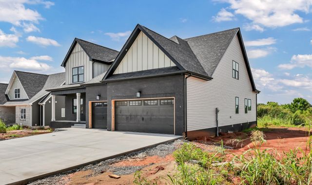 226 Low Plains Ln, Clarksville, TN 37043