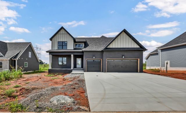 226 Low Plains Ln, Clarksville, TN 37043