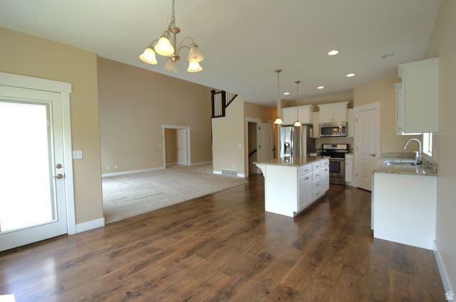 731 S 45 E, Vineyard, UT 84059
