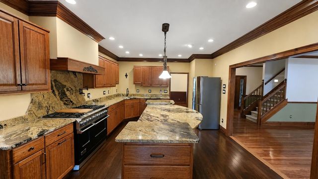 828 PEARSON OAKS DR, Collierville, TN 38017