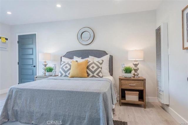 1613 West Boulevard, Los Angeles, CA 90019