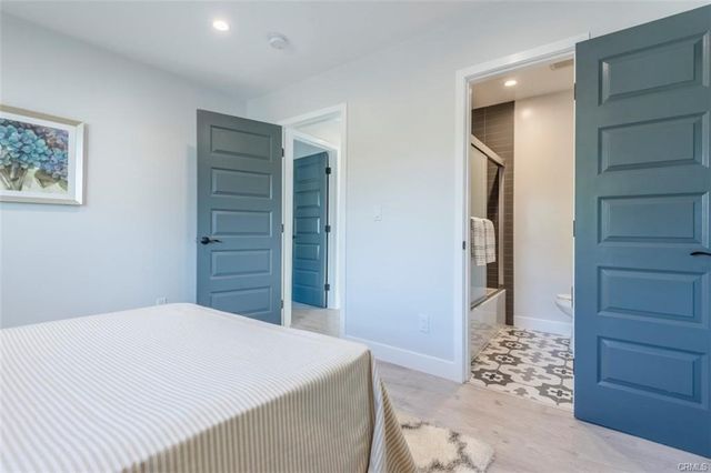 1613 West Boulevard, Los Angeles, CA 90019