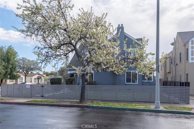 1613 West Boulevard, Los Angeles, CA 90019