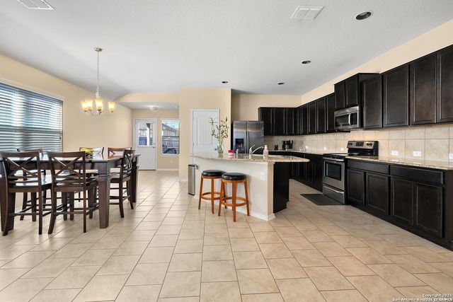 1703 Aspen Silver, San Antonio, TX 78245