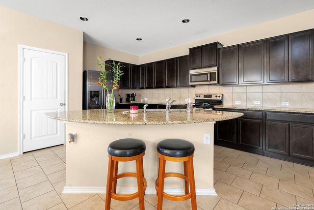 1703 Aspen Silver, San Antonio, TX 78245