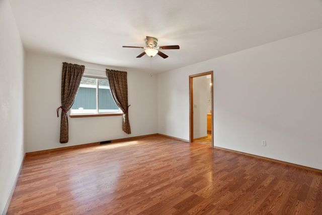 1925 N Coach Dr, Spokane Valley, WA 99016