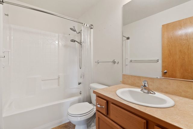 1925 N Coach Dr, Spokane Valley, WA 99016