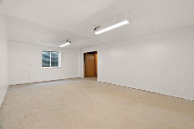 1925 N Coach Dr, Spokane Valley, WA 99016