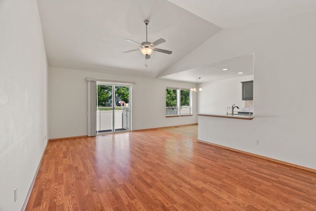 1925 N Coach Dr, Spokane Valley, WA 99016