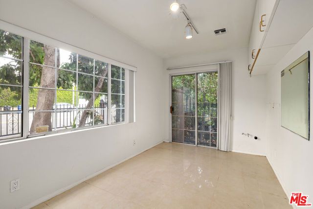 7774 Fountain Avenue, West Hollywood, CA 90046