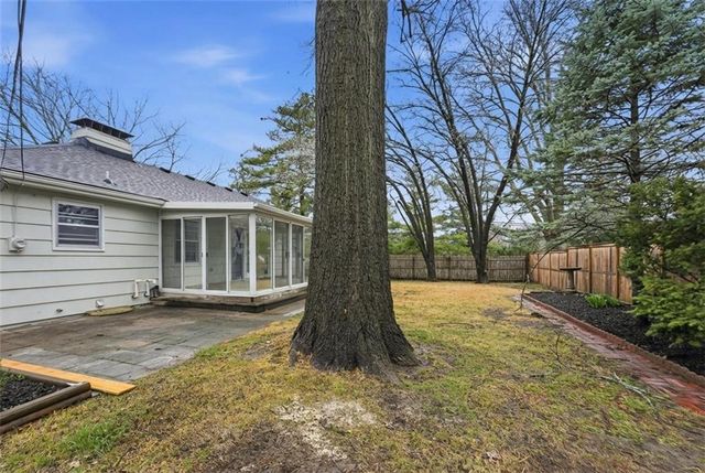 6301 Woodson Drive, Mission, KS 66202