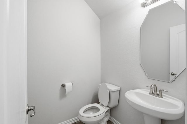 13201 Leisure Cove Drive, Texas City, TX 77568