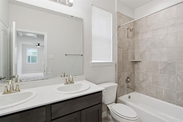 13201 Leisure Cove Drive, Texas City, TX 77568