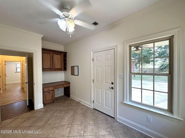 4425 Chamberlin Oaks Drive, Hernando, MS 38632