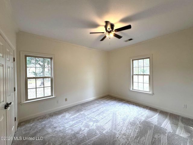 4425 Chamberlin Oaks Drive, Hernando, MS 38632