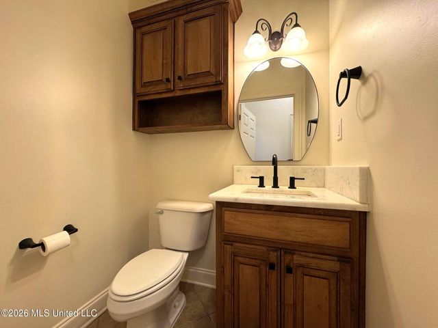 4425 Chamberlin Oaks Drive, Hernando, MS 38632