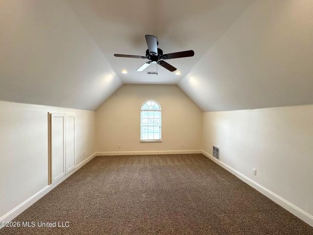 4425 Chamberlin Oaks Drive, Hernando, MS 38632