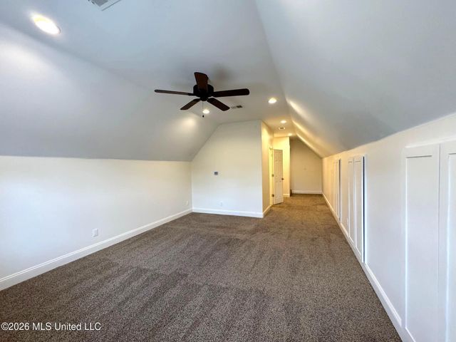 4425 Chamberlin Oaks Drive, Hernando, MS 38632