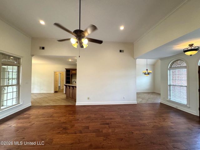 4425 Chamberlin Oaks Drive, Hernando, MS 38632