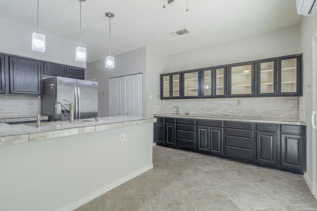 12232 Apricot, San Antonio, TX 78247